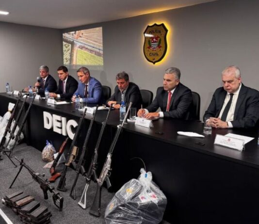 Polícia apreende fuzis bolivianos que iriam para o “novo cangaço”