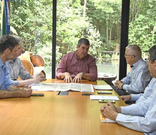 Coamo anuncia R$ 500 milhões para ampliar indústria e construir novos armazéns com o apoio do Governo