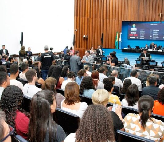 Pautados para esta quinta-feira projetos relativos a servidores públicos estaduais