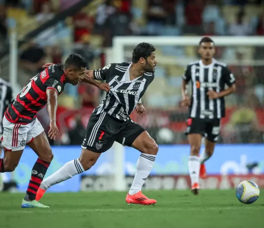 David Luiz perde pênalti e Flamengo empata com Atlético-MG