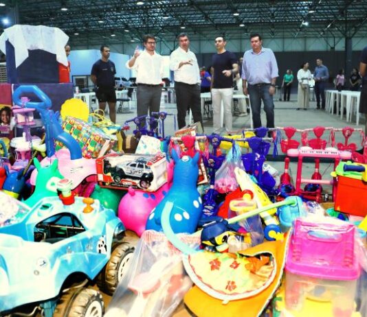 Servidores de MS formam corrente do bem para triagem de brinquedos da “Caixa Encantada”