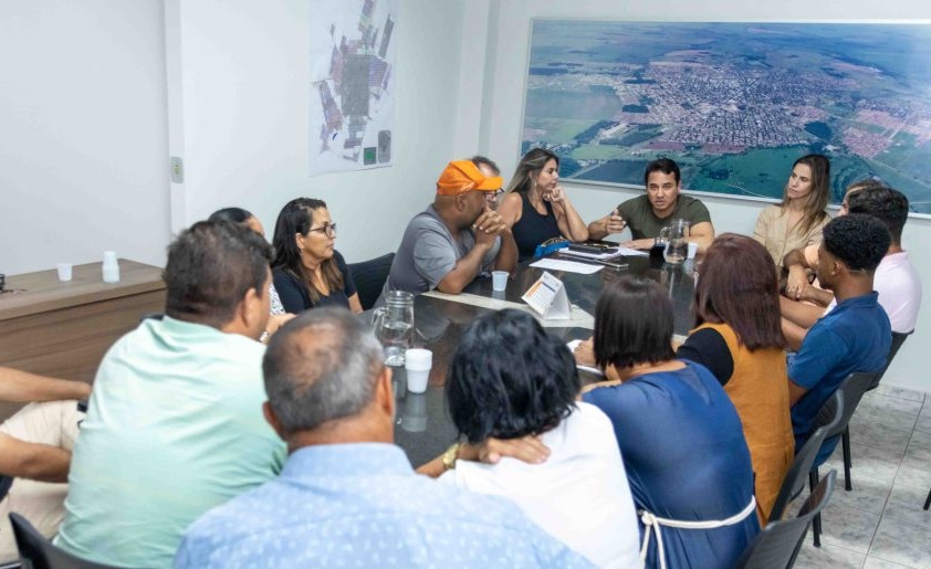19022024-gabiente-reuniao-com-presidentes-de-bairro-8349-1024x683