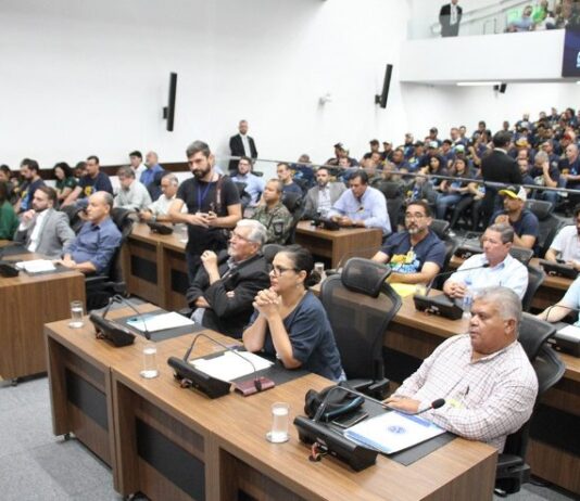 AUDIÊNCIA NA ALEMS debate projeto sobre a pesca em MS em clima democrático