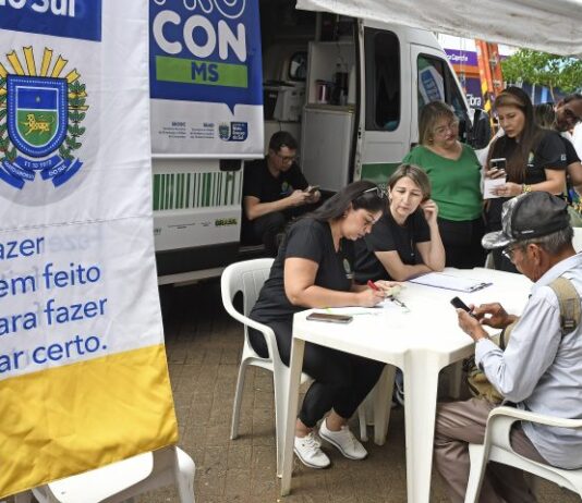 CAMPO GRANDE: Procon de MS promove orientação a consumidores em shopping da capital