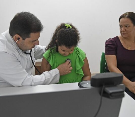 Governo do Estado acelera modernização do SUS em debate sobre plano de ação da saúde digital