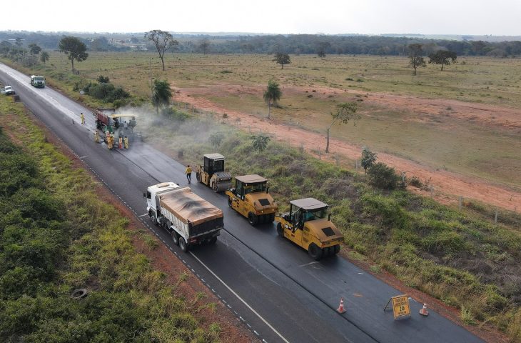 Obras em rodovia - foto Edemir Rodrigues