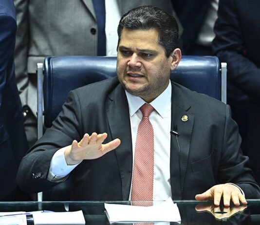 Brasil: Senado aprova projeto da reação brasileira a tarifas; texto vai à Câmara Federal