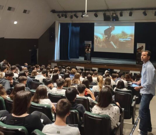 Escolas em tempo integral aproximam jovens de iniciativa empreendedora