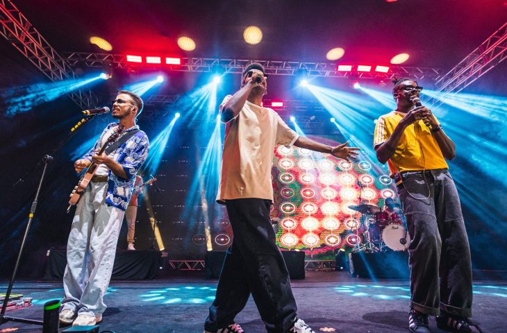 os-garotin-durante-show-no-festival-universo-spanta-no-sabado-18-no-rio-1737321522221_v2_4x3-730x480