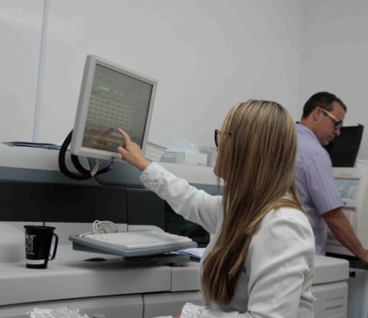Saúde de Naviraí bate recorde com 70.000 exames laboratoriais realizados em 140 dias