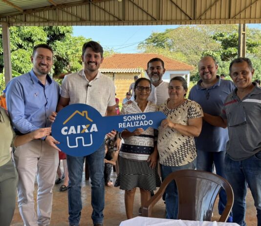 ITAQUIRAÍ assina contratos do Projeto Habitacional Ogã Porã e beneficia 33 famílias do Assentamento Santo Antônio