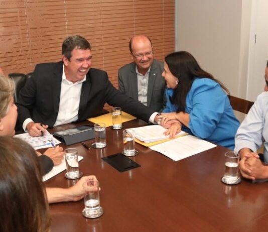 BATAGUASSU apresenta projetos para habitação, pavimentação de bairros e Núcleo Industrial
