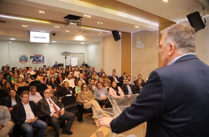 FOTO_01_PREFEITO_EDUARDO_CAMPOS_REUNIAO_SAUDE_NAS_FRONTEIRAS-730x480