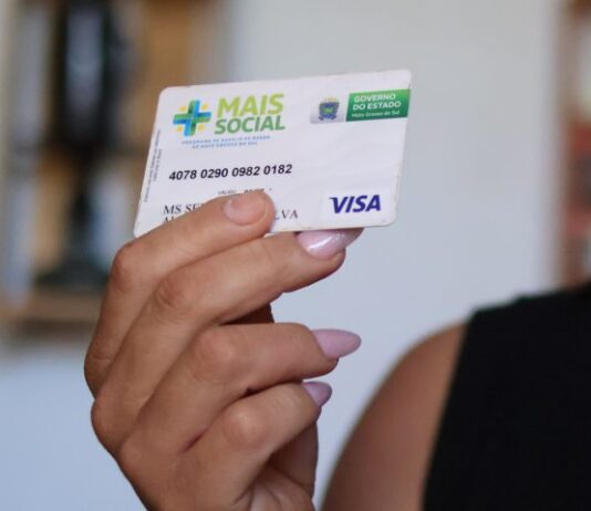 MS atinge menor desigualdade social desde 2016 e inicia entrega de cartões da busca ativa