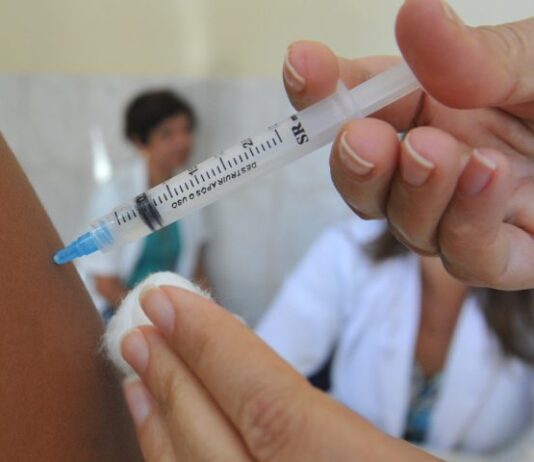 Governo de Mato Grosso do Sul libera vacina contra gripe para toda a população