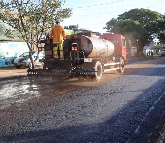 Recapeamento avança no Grande Água Boa e ganha aprovação de moradores