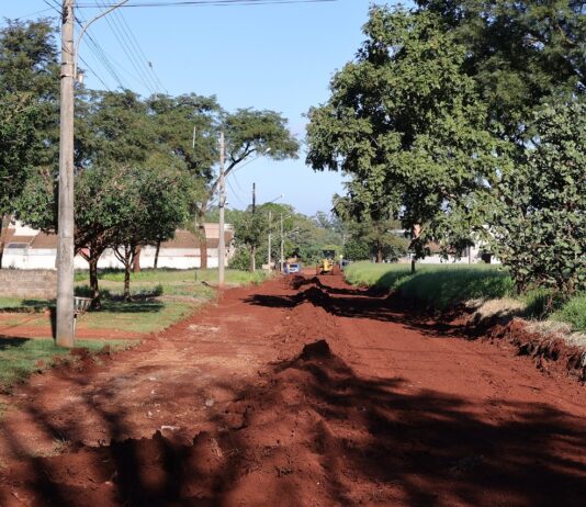 DOURADOS: Prefeitura lança terceira frente de asfalto em menos de uma semana