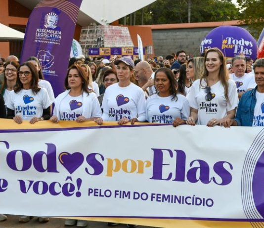 Instituições públicas e privadas realizam ação de combate ao feminicídio em Campo Grande