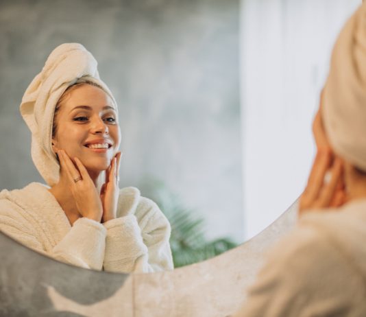 CORPO & MENTE: Cuidados com a pele e cabelos – o que funciona e o que evitar no inverno