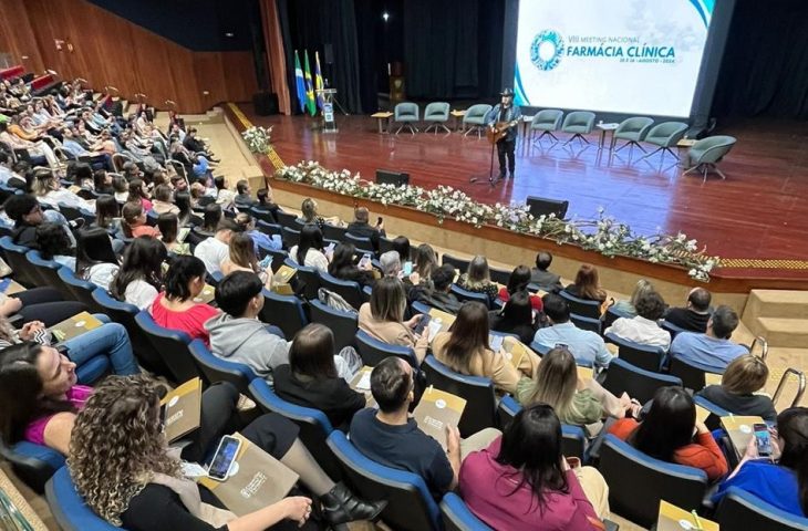 meeting-730x480