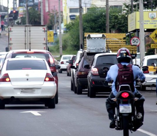 Detran e Bombeiros de MS oferecem curso de pilotagem segura para frear crescente acidentes