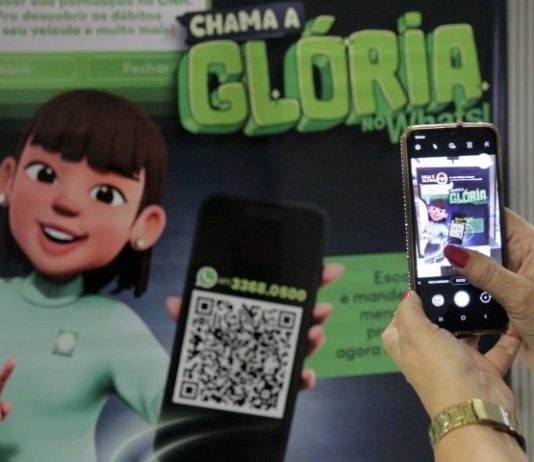 Glória, atendente virtual do Detran-MS, começa a enviar mensagens proativas ao cidadão no WhatsApp