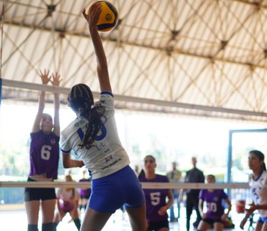 JOGOS ESCOLARES DA JUVENTUDE: competição aponta campeões do futsal e do voleibol no segundo bloco de competições