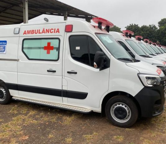 Vinte e oito ambulâncias e caminhonetes reforçam frota da Saúde em municípios e polos indígenas