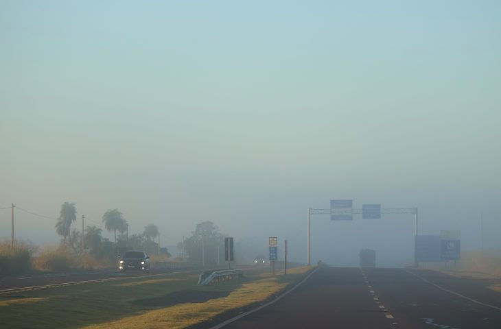 Tempo-frio-neblina-Foto-Alvaro-Rezende-730x480