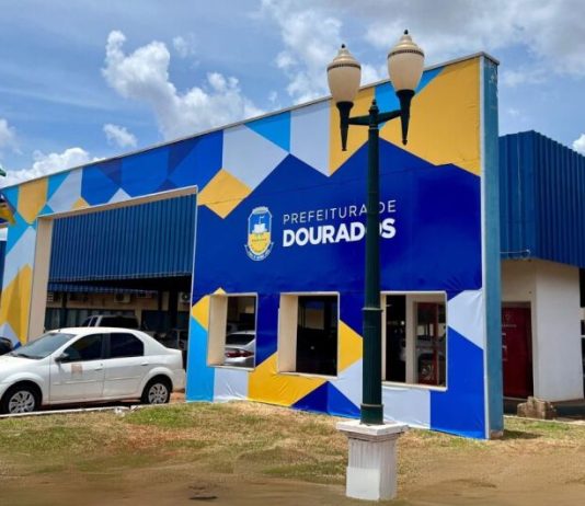 Prefeitura antecipa salários e servidores recebem 12 dias antes do 5º dia útil