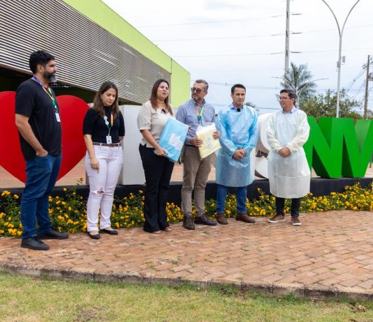 NAVIRAÍ: Prefeitura e IFMS firmam parceria para doação de aventais hospitalares