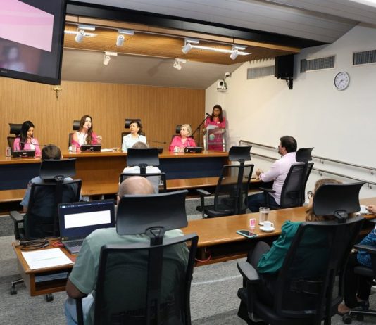 Assembleia Legislativa realiza evento “Outubro Rosa” com palestras e ações de conscientização