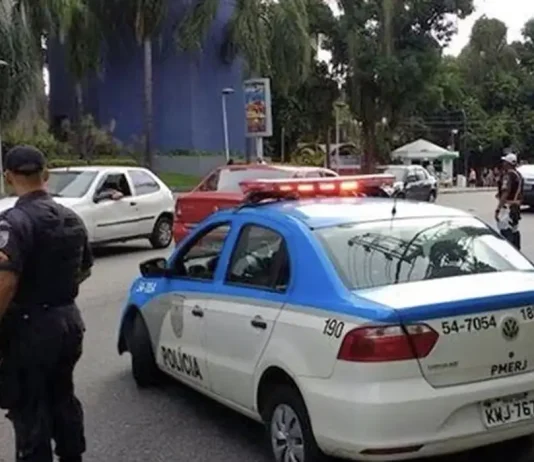 Mais de 2.500 policiais civis e militares do Rio de Janeiro participam de combate a facção criminosa