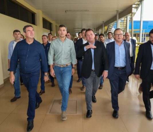 Modelo de gestão fiscal e econômica de MS ganha elogios de presidente do Paraguai e gigante do setor de carnes