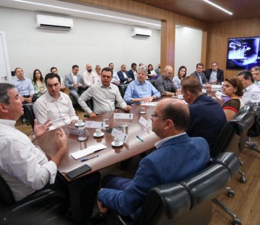 Governo de MS reúne secretariado em balanço de metas de 2025 e planejamento de ações para 2026