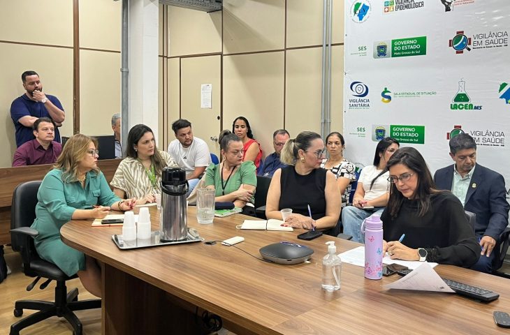 Reuniao-conjunta-03-10-2025-4-730x480