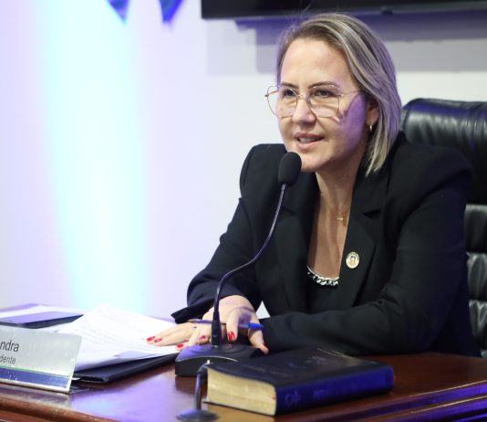 DOURADOS: Liandra destaca avanço de obras de pavimentação no Residencial Pelicano