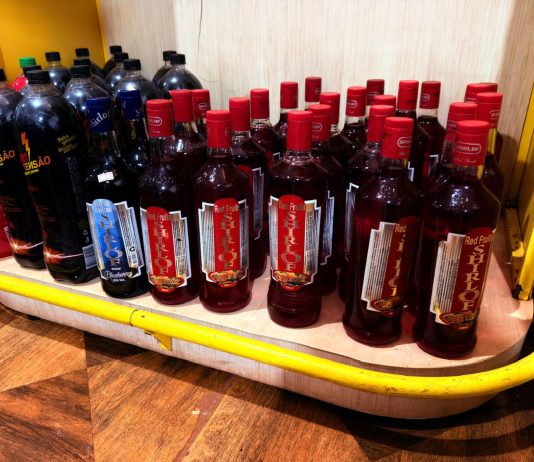 PONTA PORÃ: conveniência, fachada de fábrica clandestina de bebidas é fiscalizada pela PC