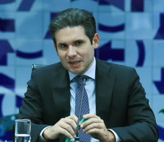 Motta defende relator Derrit e nega retirada de poderes da Polícia Federal