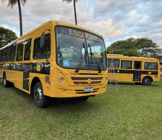 ITAQUIRAÍ reforça o transporte escolar com mais dois novos ônibus