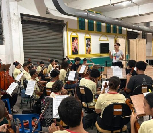 EVENTOS: Stand-up, espetáculos, Natal na Praça e rodeio agitam o MS