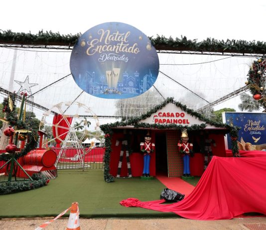 “Natal Encantado Dourados” será aberto hoje na Praça Antônio João