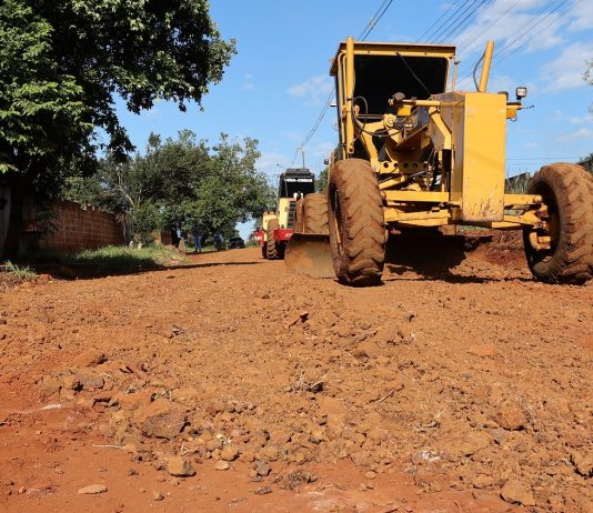 DOURADOS: cascalhamento chega à fase final e resgata mobilidade no Campina Verde