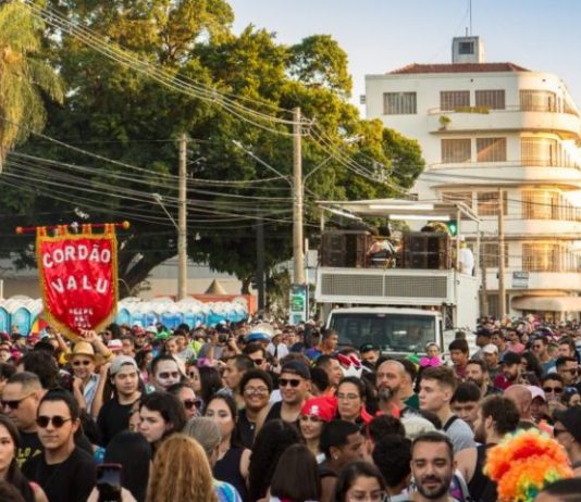 Leve a saúde junto no bloco! Confira dicas importantes da Secretaria de Saúde de MS