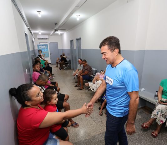 Prefeito faz vistoria surpresa em UBS do Parque do Lago II, ouve a população e anuncia farmácia