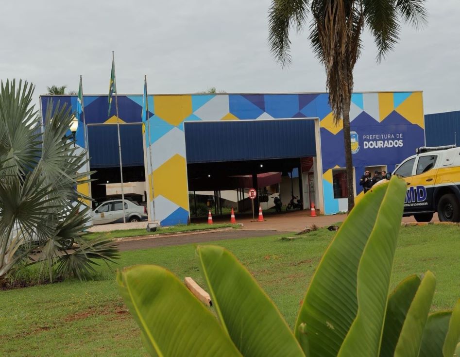 prefeitura-fachada-abril_-16-1