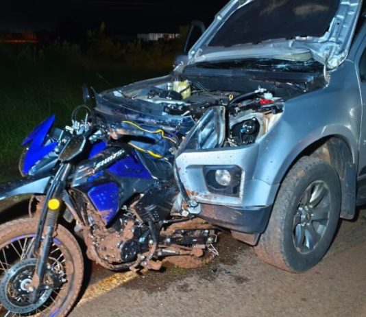 Motorista bêbado colide contra moto, deixa jovem em estado gravíssimo e acaba preso na BR-163