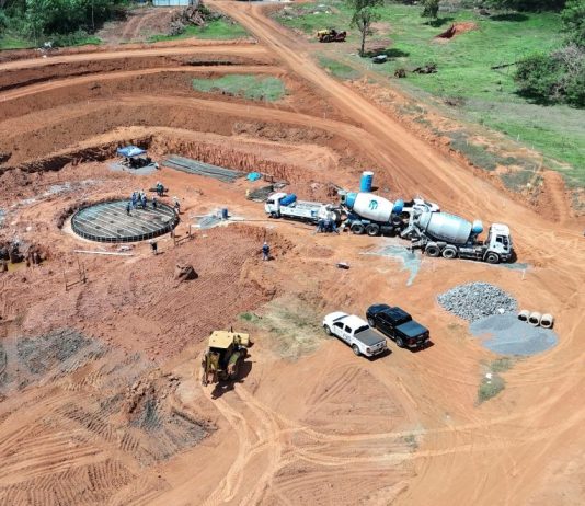 ITAQUIRAÍ avança na construção da Estação de Tratamento de Esgoto com concretagem da base da ETE