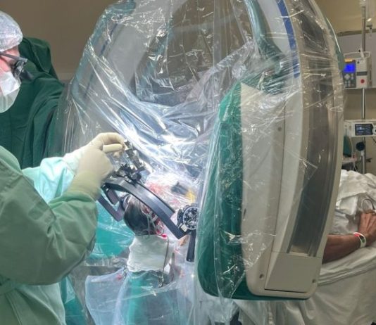 Hospital Regional de Três Lagoas realiza 1ª cirurgia cerebral pelo SUS para tratar Parkinson em MS