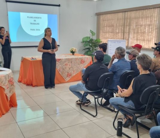 Educação de Japorã alinha a aquisição de alimentos para a merenda escolar da REME